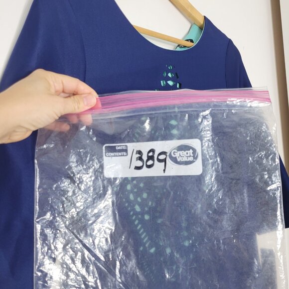 Tiana B. NEW Navy Blue Turquoise Round Neck Cut Out 3/4 Sleeve Dress Sz 6 NWT - Picture 10 of 12